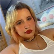 Me defino como una persona a la que le encanta enseñar lo que sabe, muy educada y de buen carácter. Pretendo enseñar a niños de-12